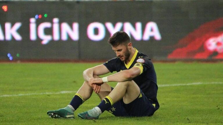 SON HABERLER! F.Bahçe'de şok sakatlık