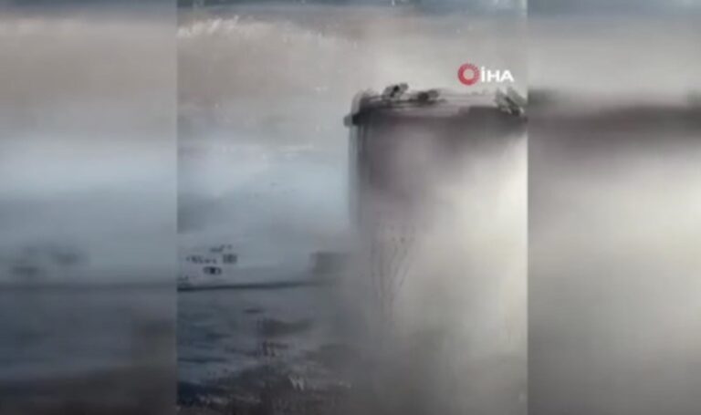 Felaket önlendi: Akaryakıt tankeri devrildi! – Türkiye'den son dakika haberleri